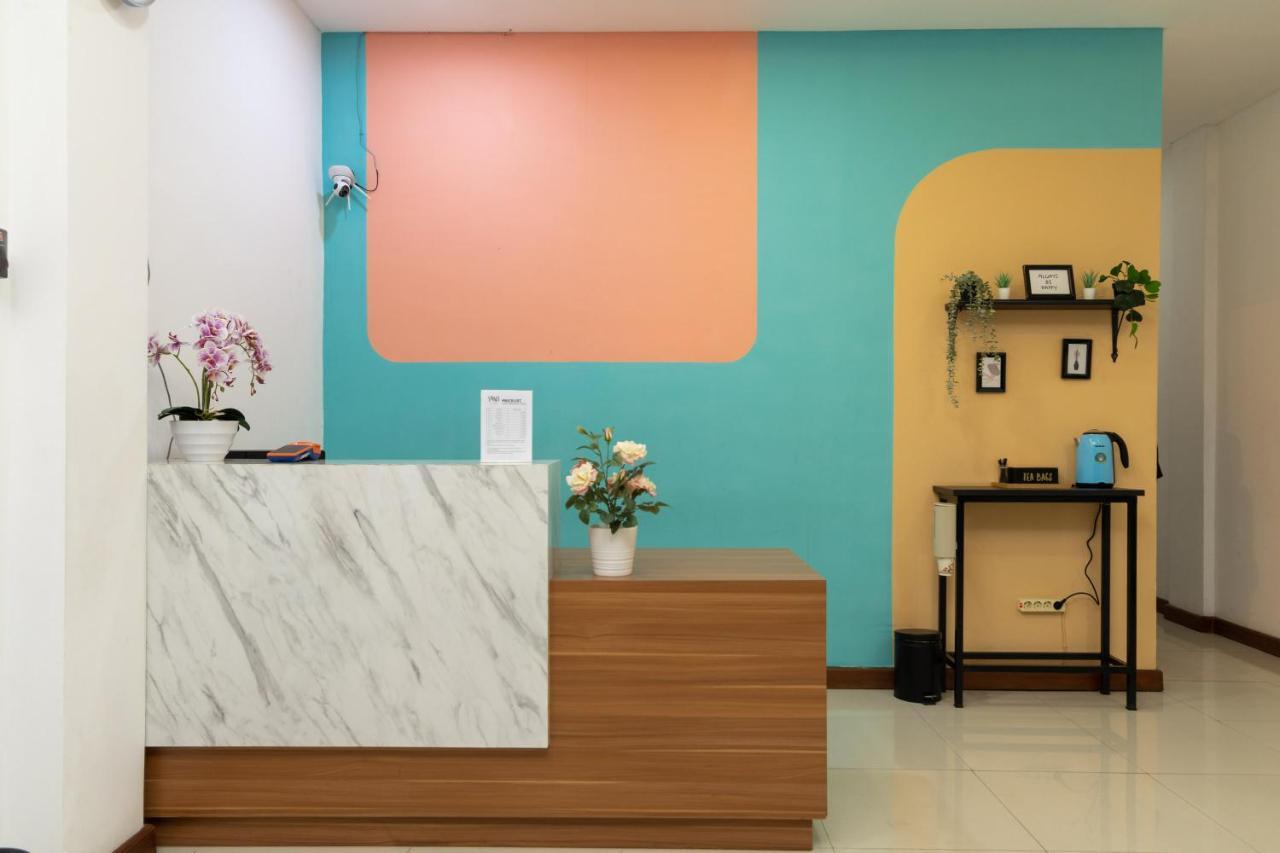 Sans Hotel Suryakencana Bogor Exterior foto